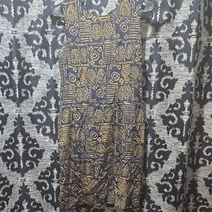 Geometric Patterned Dress in Black and Gold